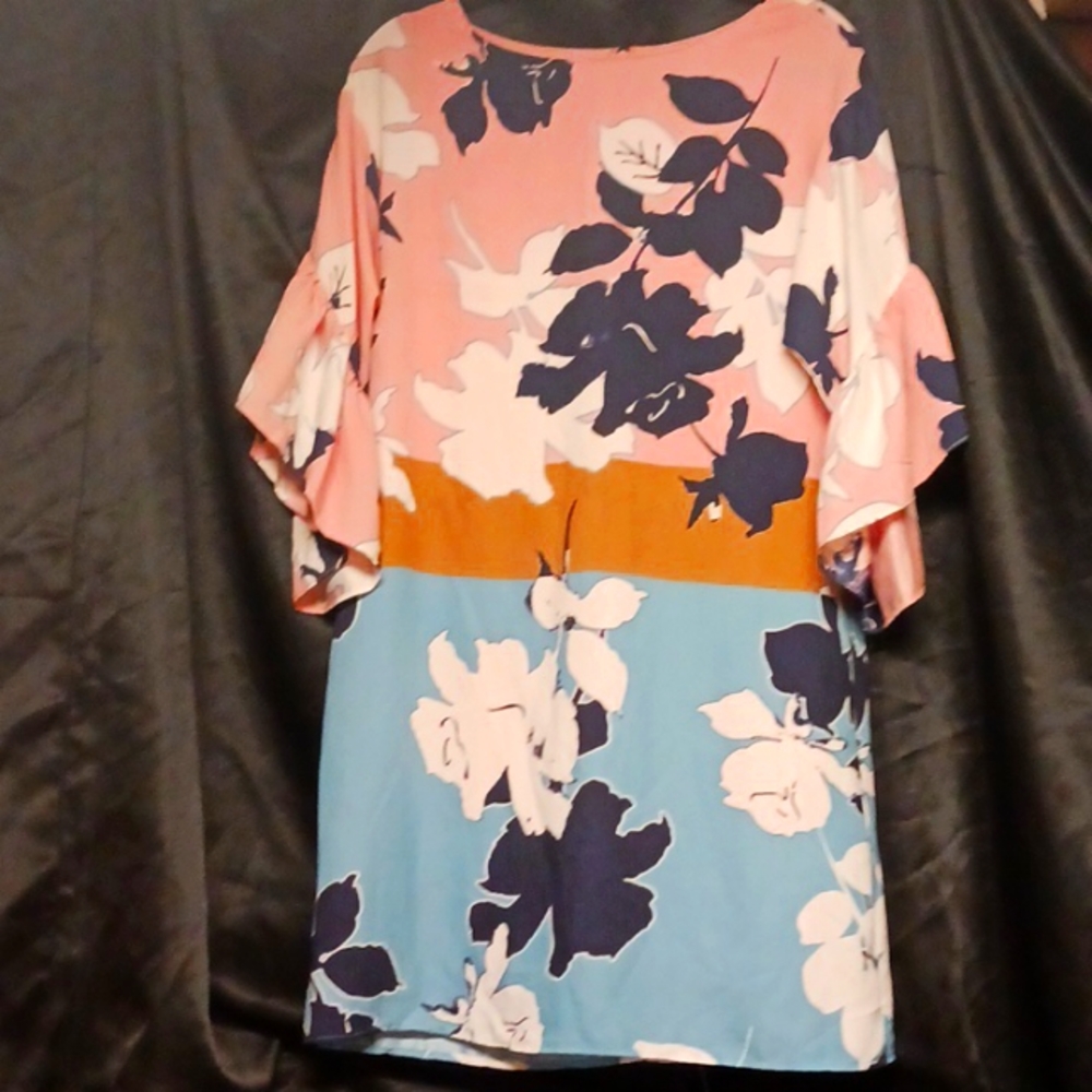 Short tunic dress by Taylor, size 8
